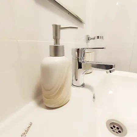 شقة 2 *